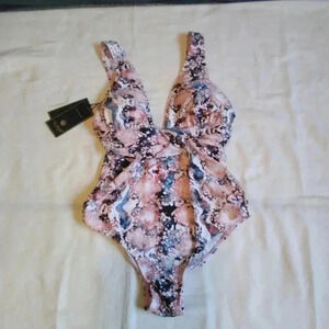 Le Besi Swimsuit NWT